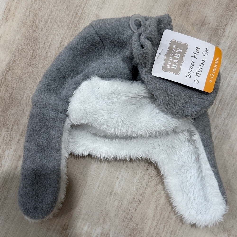 Hudson Baby Gray and White Fleece Trapper Hat Set